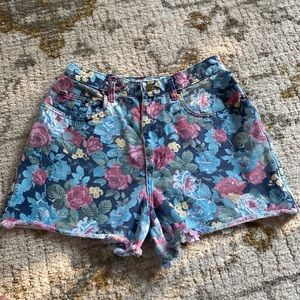 Vintage floral high waisted shorts
